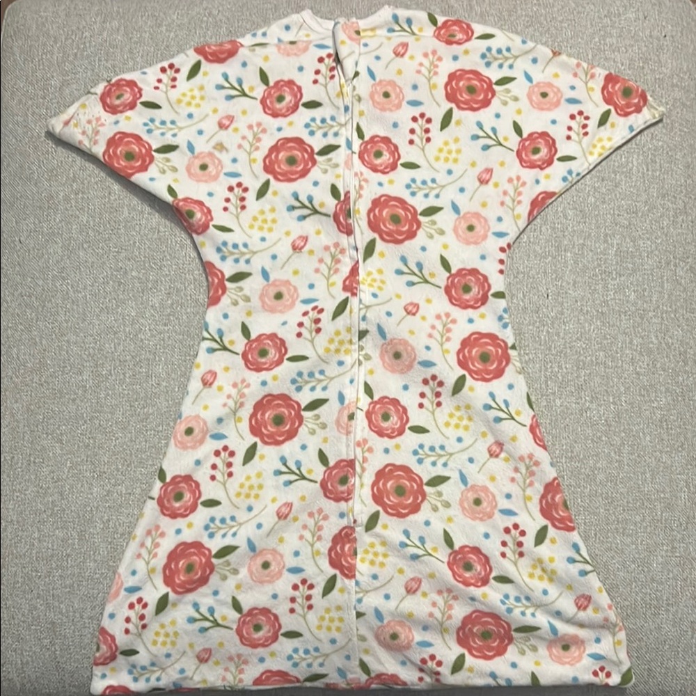 Floral Zipadee-zip sleep sack - Pink and White